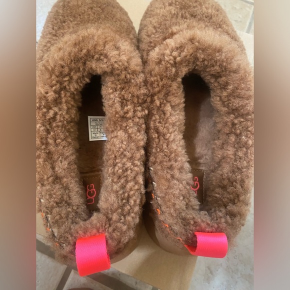 Sold! Not available! UGG NWB Taz Platform Braid Chestnut Sz10 Pink Leopard Socks - Picture 5 of 14